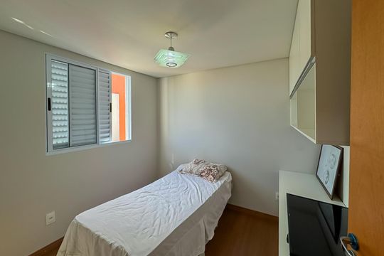 Apartamento para alugar com 4 quartos, 185m² em União, Belo Horizonte