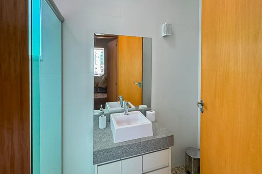 Apartamento para alugar com 4 quartos, 185m² em União, Belo Horizonte