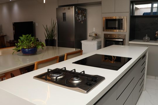 Cozinha de casa de condomínio à venda com 3 quartos, 125m² em Vila Jardim Vitoria, Goiânia