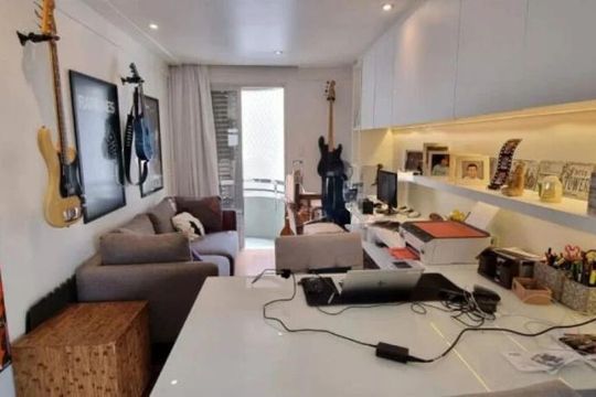 Apartamento para alugar com 4 quartos, 138m² em Aclimação, São Paulo