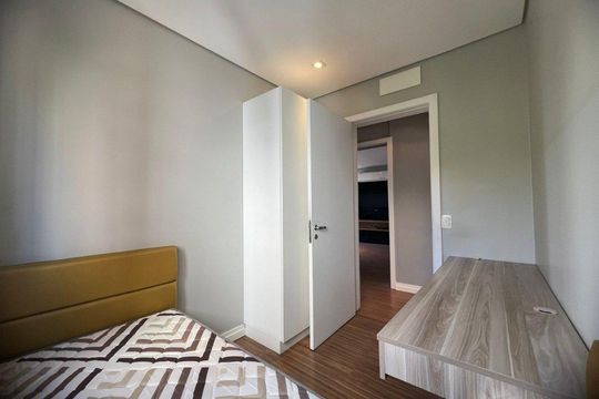 Quarto 3 de apartamento para alugar com 3 quartos, 120m² em Auxiliadora, Porto Alegre