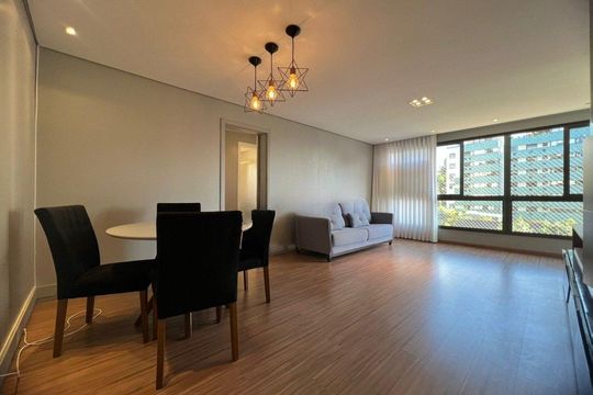 Apartamento para alugar com 3 quartos, 120m² em Auxiliadora, Porto Alegre