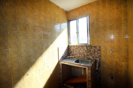 Cozinha de apartamento para alugar com 3 quartos, 55m² em Brás de Pina, Rio de Janeiro
