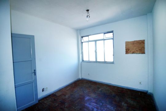 Quarto 2 de apartamento à venda com 3 quartos, 55m² em Brás de Pina, Rio de Janeiro
