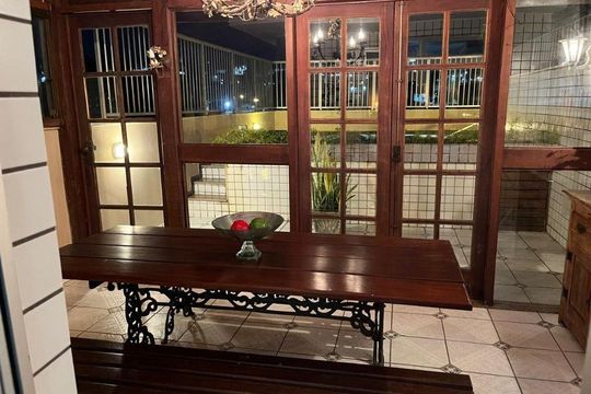Apartamento à venda com 3 quartos, 200m² em Icaraí, Niterói