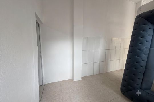 Sala/ cozinha de casa para alugar com 1 quarto, 17m² em Vila Ré, São Paulo