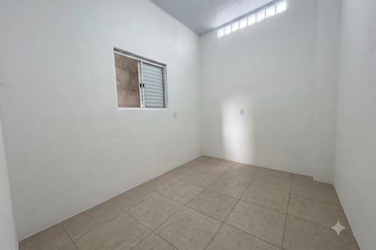 Quarto de casa para alugar com 1 quarto, 17m² em Vila Ré, São Paulo
