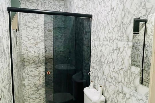 Banheiro de apartamento para alugar com 2 quartos, 50m² em Jardim Barro Branco, Cotia