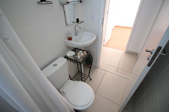 Banheiro de apartamento para alugar com 2 quartos, 50m² em Santa Maria, Belo Horizonte