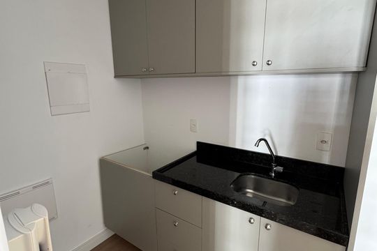 Cozinha de apartamento para alugar com 1 quarto, 42m² em Csg 3, Brasília