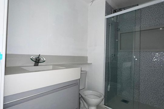 Banheiro da Suíte de apartamento para alugar com 1 quarto, 42m² em Csg 3, Brasília