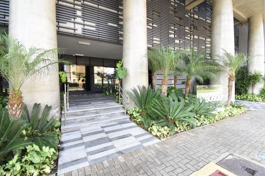 Fachada de apartamento à venda com 2 quartos, 147m² em Centro, Curitiba