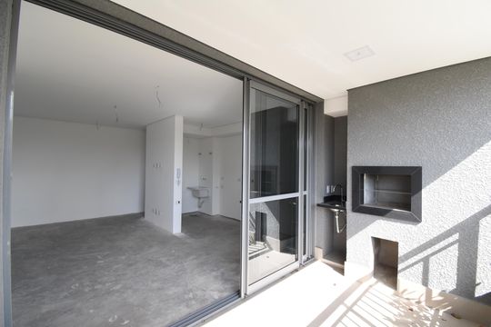 Apartamento à venda com 2 quartos, 102m² em Centro, Curitiba