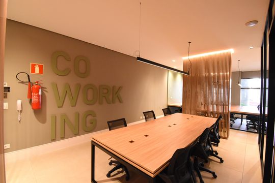 Apartamento à venda com 3 quartos, 136m² em Centro, Curitiba