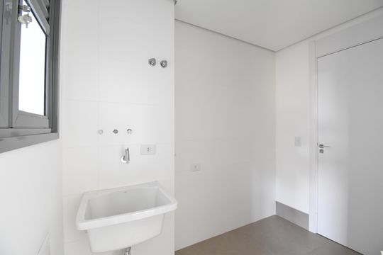 Área de Serviço de apartamento à venda com 3 quartos, 136m² em Centro, Curitiba
