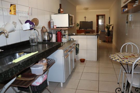 Casa à venda com 3 quartos, 142m² em Setor Faicalville, Goiânia