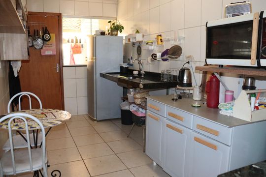 Casa à venda com 3 quartos, 142m² em Setor Faicalville, Goiânia
