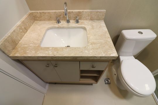 Quarto 1 - Suíte Banheiro  de apartamento para alugar com 2 quartos, 61m² em Conjunto Habitacional Calux, São Bernardo do Campo