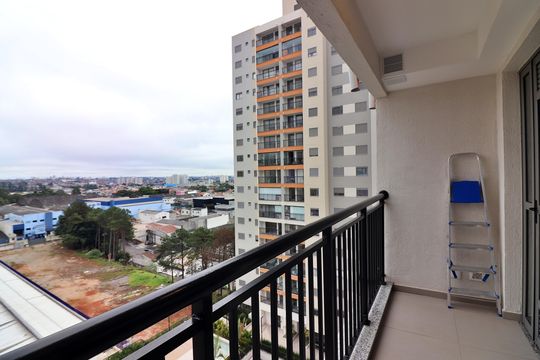 Sala Sacada  de apartamento para alugar com 2 quartos, 61m² em Conjunto Habitacional Calux, São Bernardo do Campo