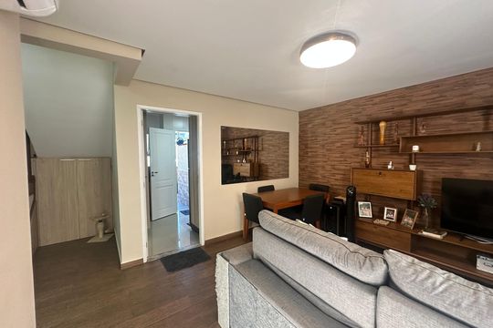 Sala de casa de condomínio à venda com 3 quartos, 179m² em Vila Sao Luiz (valparaizo), Barueri