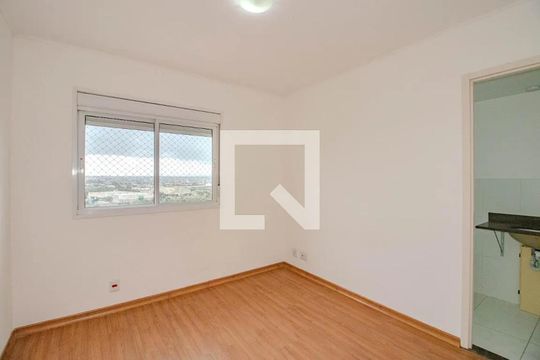 Quarto de apartamento para alugar com 3 quartos, 66m² em Farrapos, Porto Alegre