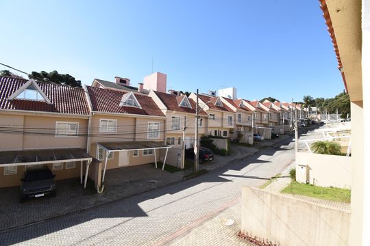 Vista da Suíte de casa de condomínio para alugar com 3 quartos, 114m² em Barreirinha, Curitiba