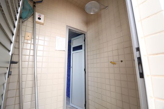 Área comum de casa para alugar com 6 quartos, 461m² em Santa Mônica, Uberlândia