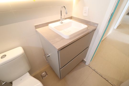 Banheiro Social de apartamento para alugar com 3 quartos, 89m² em Jardim Sul, Uberlândia