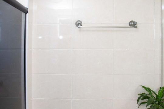 Banheiro da Suíte de apartamento à venda com 3 quartos, 86m² em Jardim Melo, Diadema