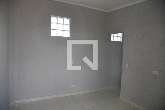 Quarto de casa para alugar com 2 quartos, 125m² em Jardim Lauro Gomes, São Bernardo do Campo