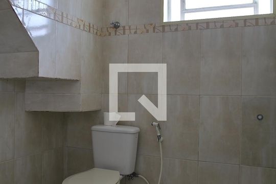 Banheiro de casa para alugar com 2 quartos, 125m² em Jardim Lauro Gomes, São Bernardo do Campo