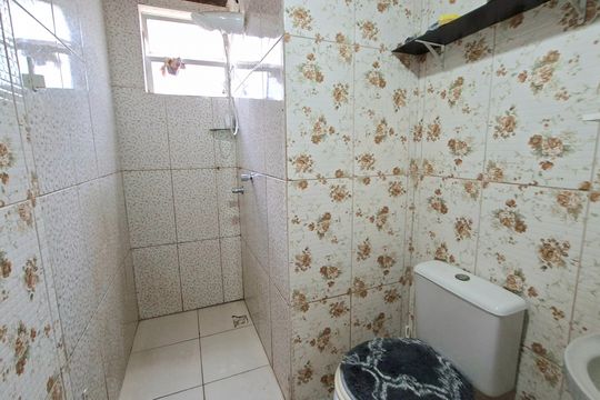 Banheiro de apartamento para alugar com 3 quartos, 90m² em Brotas, Salvador