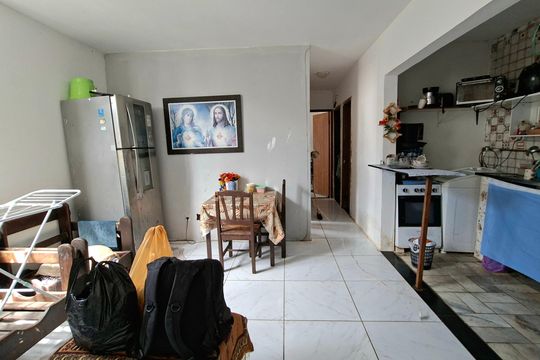 Sala  de apartamento para alugar com 3 quartos, 90m² em Brotas, Salvador