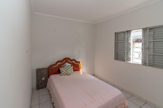 Quarto 1 de casa à venda com 3 quartos, 111m² em Parque Bandeirantes I (nova Veneza), Sumaré