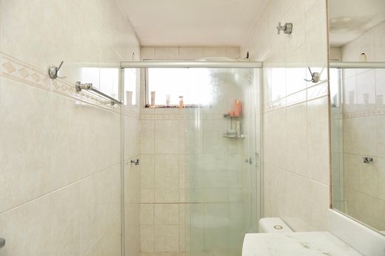 Banheiro Social de apartamento à venda com 3 quartos, 95m² em Santa Tereza, Belo Horizonte