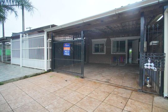 Fachada de casa para alugar com 2 quartos, 79m² em Ipiranga, Sapucaia do Sul