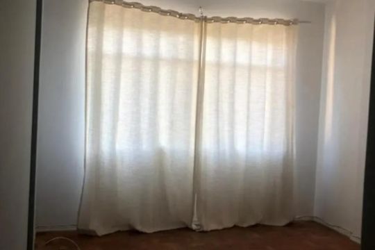Sala de apartamento para alugar com 1 quarto, 58m² em Vila Ipiranga, Porto Alegre