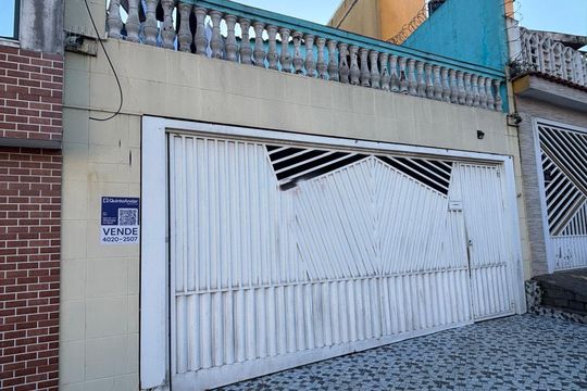 Fachada  de casa à venda com 2 quartos, 90m² em Jordanópolis, São Bernardo do Campo