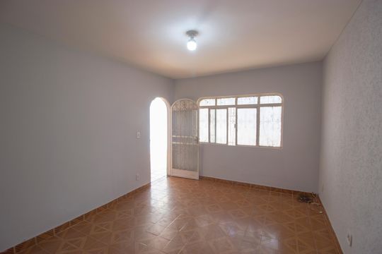 Sala de casa para alugar com 5 quartos, 198m² em Ceilândia Norte, Brasília