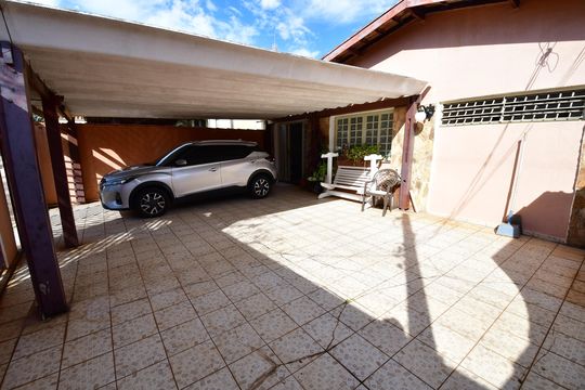 Garagem de casa para alugar com 3 quartos, 202m² em Chácara da Barra, Campinas