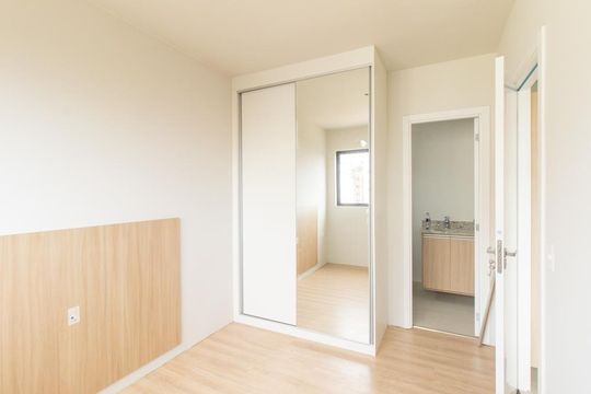 Quarto de kitnet/studio à venda com 1 quarto, 32m² em Água Verde, Curitiba