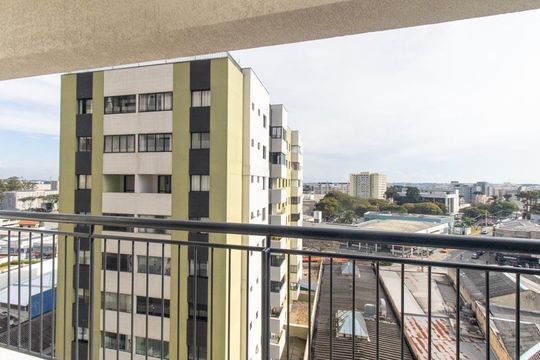 Varanda da Sala de kitnet/studio à venda com 1 quarto, 32m² em Água Verde, Curitiba