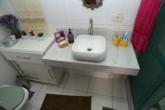 Banheiro da Suíte de apartamento à venda com 3 quartos, 100m² em Barra da Tijuca, Rio de Janeiro