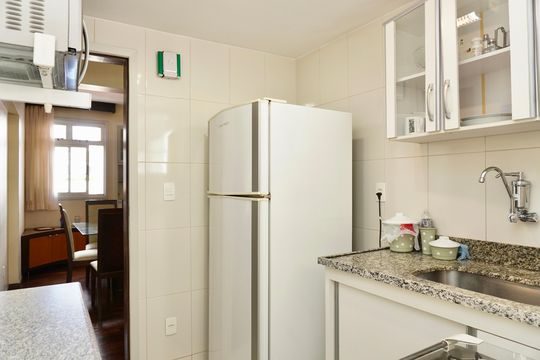 Cozinha de apartamento para alugar com 2 quartos, 85m² em Anchieta, Belo Horizonte
