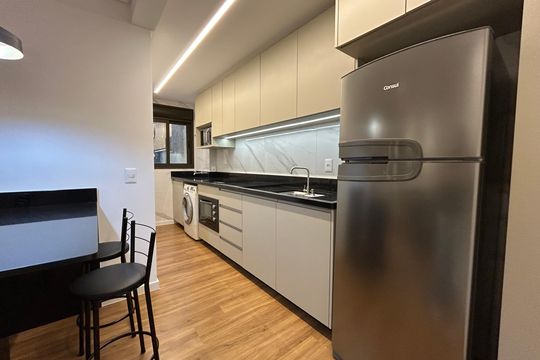 Cozinha  de kitnet/studio para alugar com 1 quarto, 39m² em Saco dos Limões, Florianópolis
