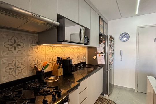 Cozinha de apartamento para alugar com 3 quartos, 89m² em Tamboré, Barueri
