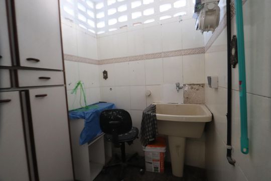 Lavanderia de apartamento à venda com 3 quartos, 74m² em Vila Alpina, São Paulo