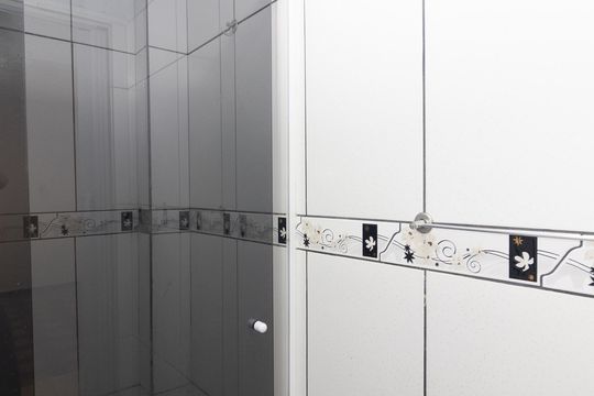 Banheiro de apartamento para alugar com 1 quarto, 60m² em Realengo, Rio de Janeiro
