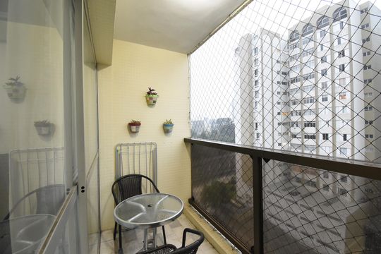 Sacada da Sala de apartamento à venda com 3 quartos, 92m² em Rebouças, Curitiba