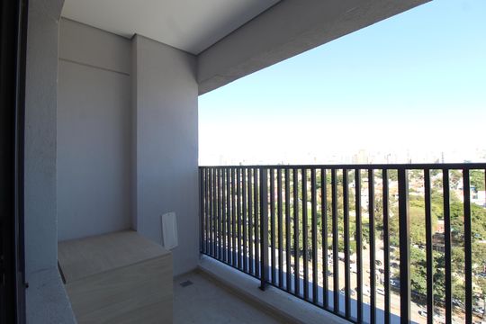Varanda do studio de kitnet/studio para alugar com 1 quarto, 30m² em Indianópolis, São Paulo